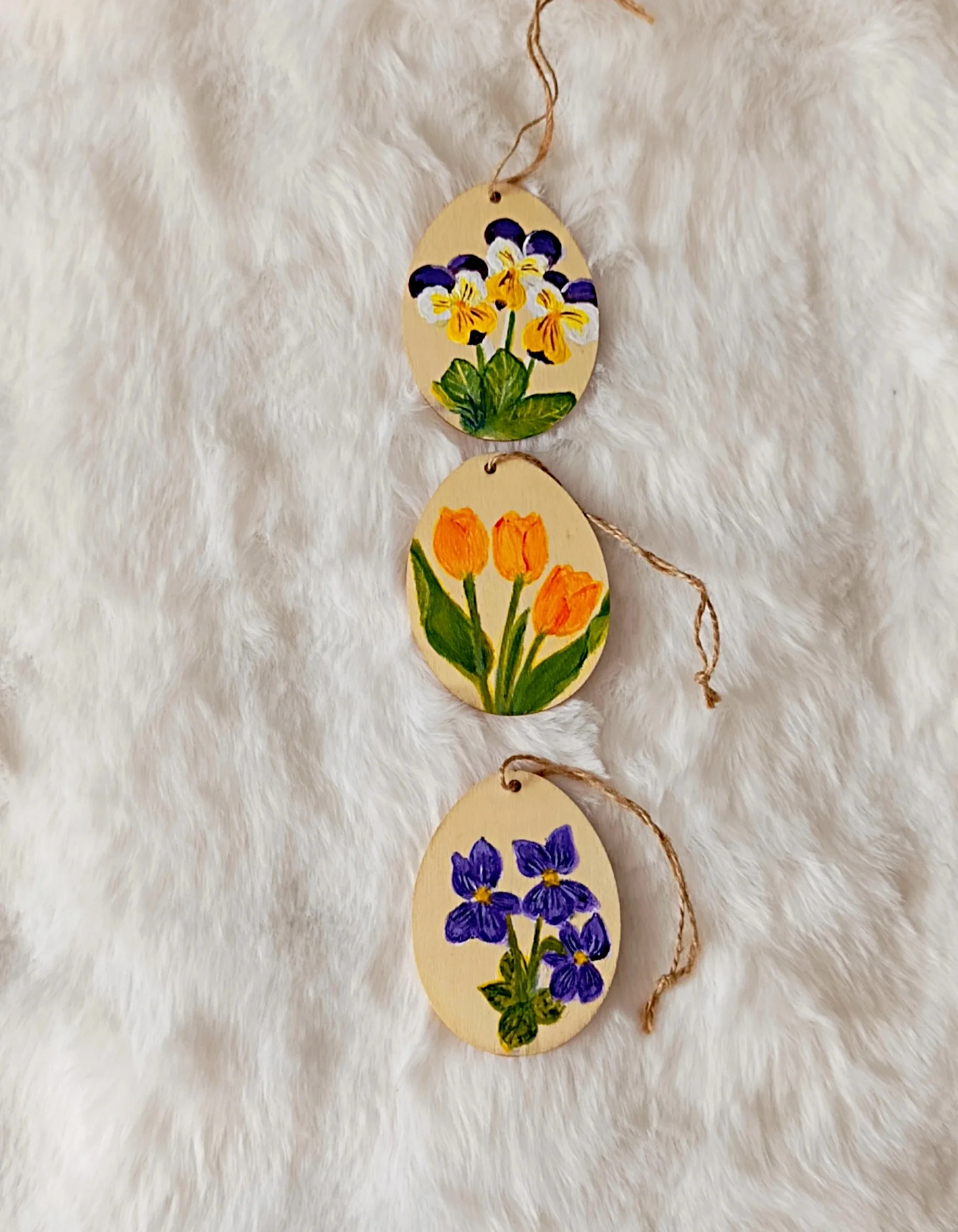 Dekorační dřevěná vajíčka s jarními květy